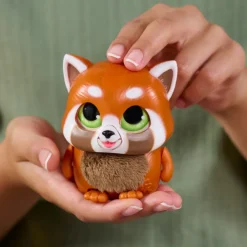 FurReal Handfuls - Red Panda