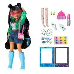 Glo-Up Girls, Alex S3