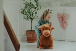 KREA Hop And Bounce Plush Cow – Hoppende plysjeku